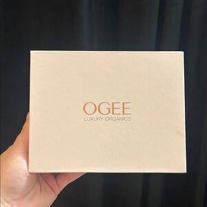 OGEE Luxury Organics Cream Makeup Box